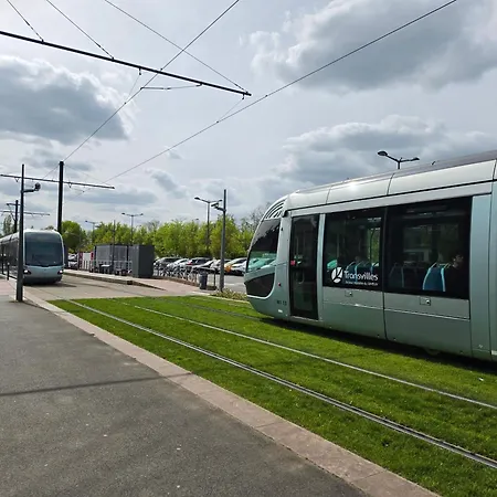 Le 28 - Terrace & Jardin Proche Tram *